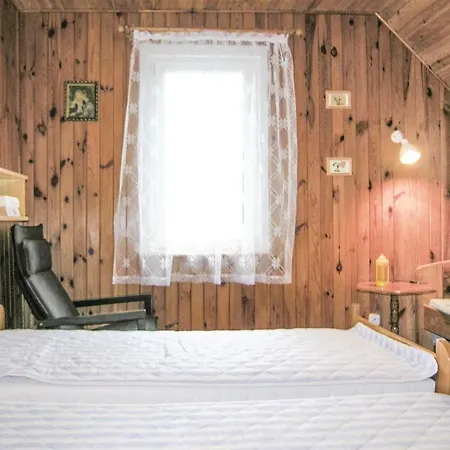 Cozy In Murowana Goslina With Kitchen Brzezno (Wagrowiec)