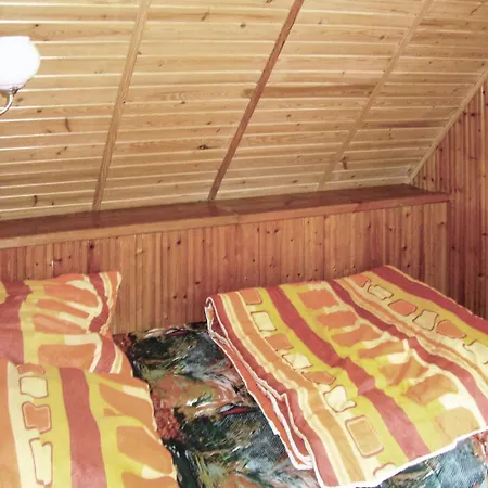 Cozy In Murowana Goslina With Kitchen Holiday home Brzezno (Wagrowiec)