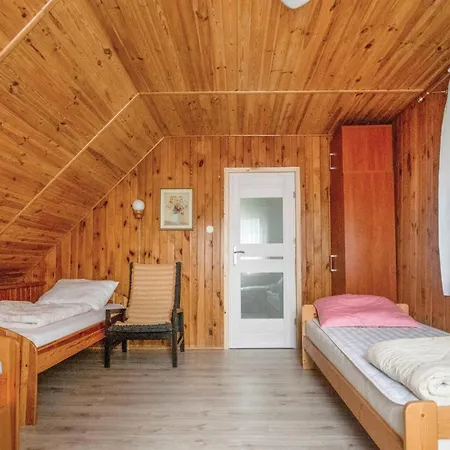 Murowana Goslina Wojnowko *