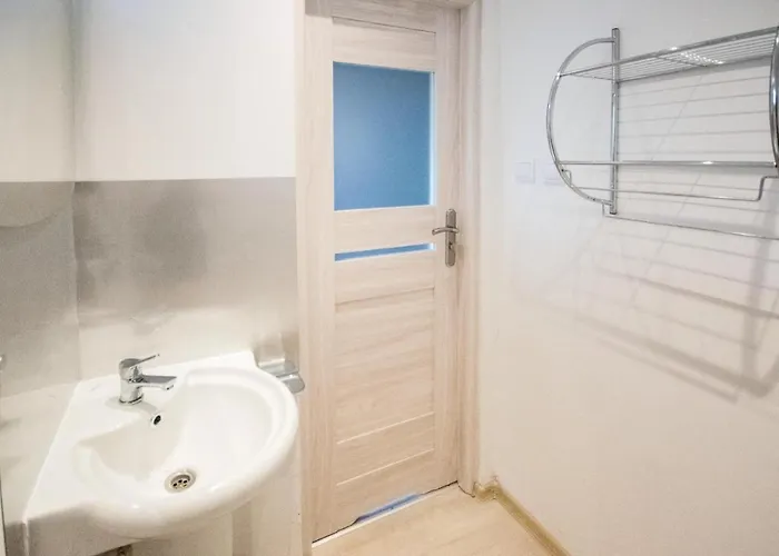 بيت للعطل Murowana Goslina Wojnowko Brzeźno