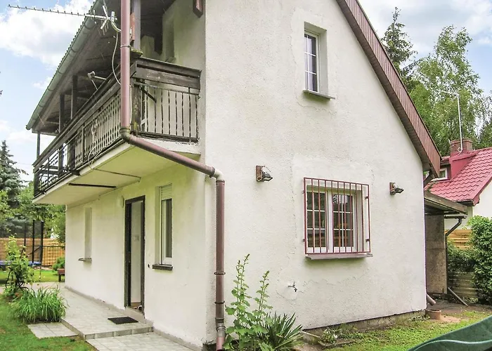 Murowana Goslina Wojnowko بيت للعطل