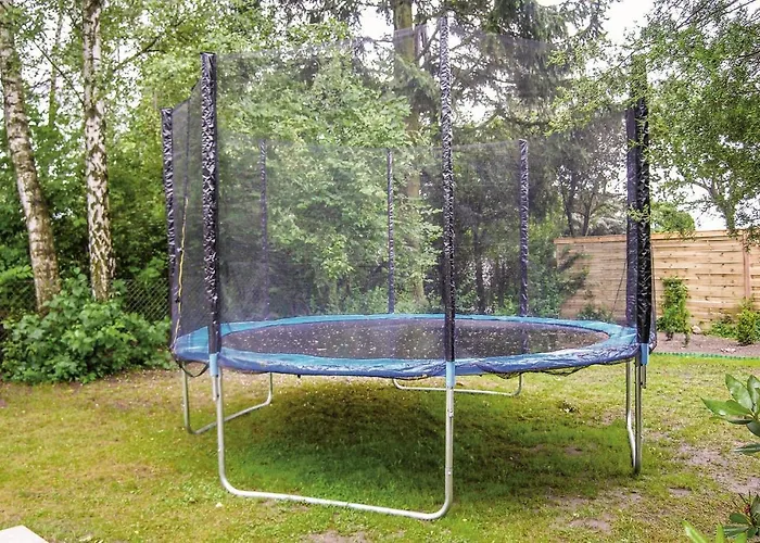 بيت للعطل Murowana Goslina Wojnowko